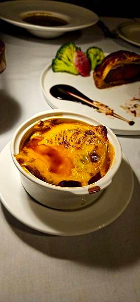 〔信義區〕Lawry&apos;s 勞瑞斯牛肋排/威靈頓牛排(新地點的