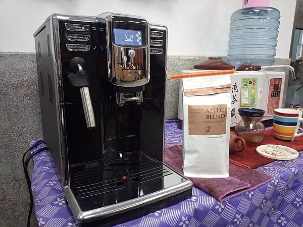 鄉公所辧公室咖啡機 全自動咖啡機 gaggia 小型義式機 