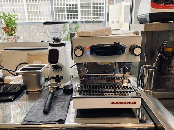 lamarzocco linea mini 單孔半自動咖啡機 嘉南高屏原廠公司貨 啡事咖啡販售含教學安裝保固維修