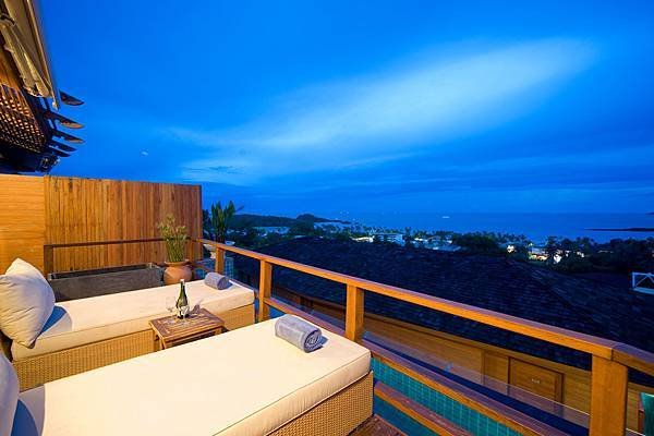 OverWaterVilla_Deck_View_6.jpg