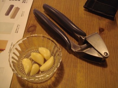 阿蔥的壓蒜頭工具組