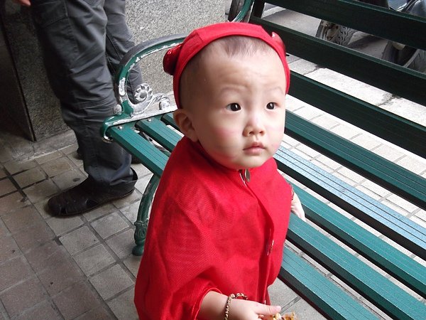 1Y6M26D 紅魔鬼.JPG
