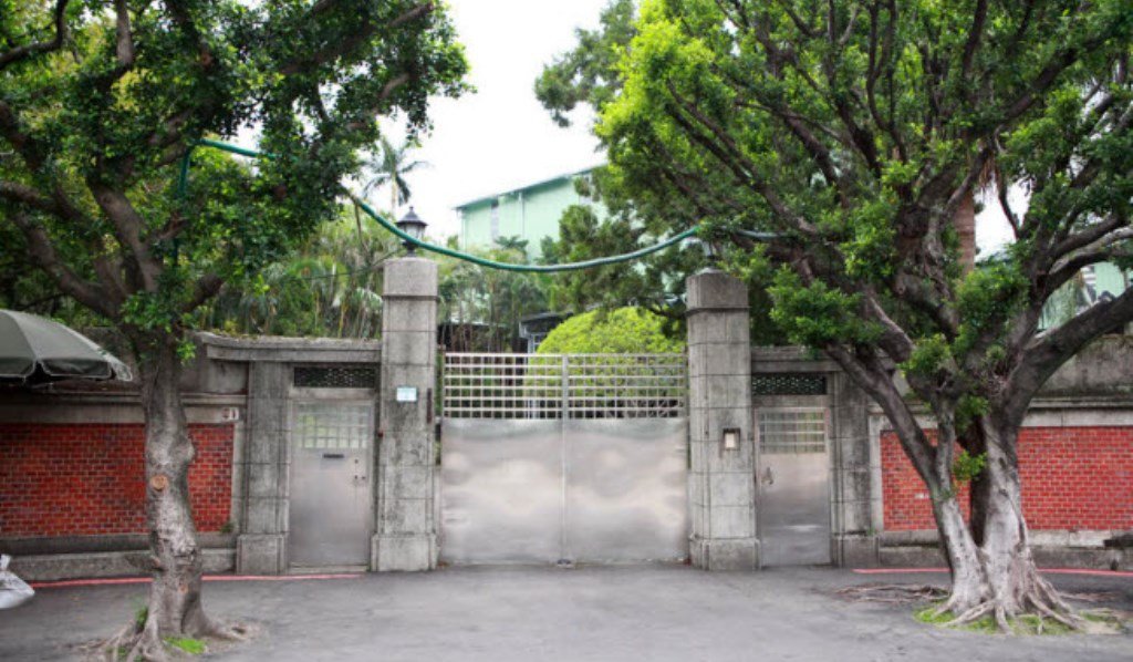 嚴家凎-1.jpg