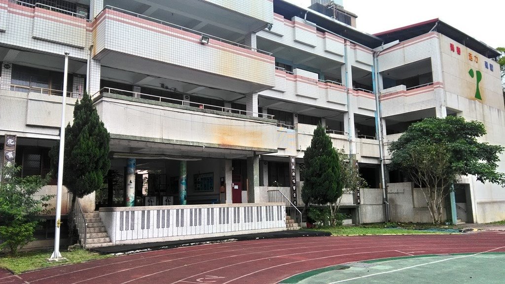 大埔國小3-升旗臺.jpg