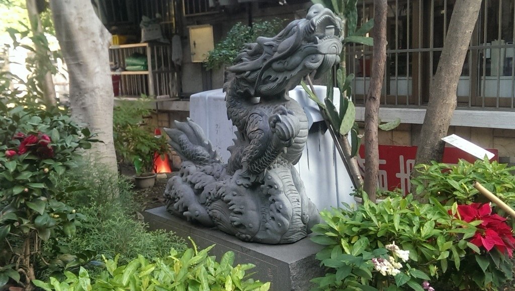 樹林國小8-龍雕像.jpg