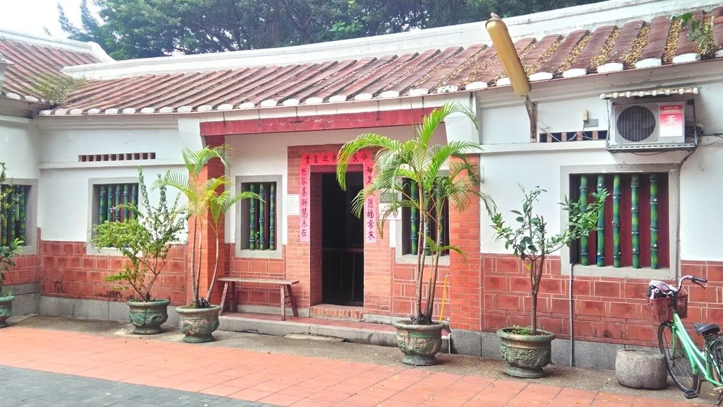 農村展示館2-三合院右護龍.jpg