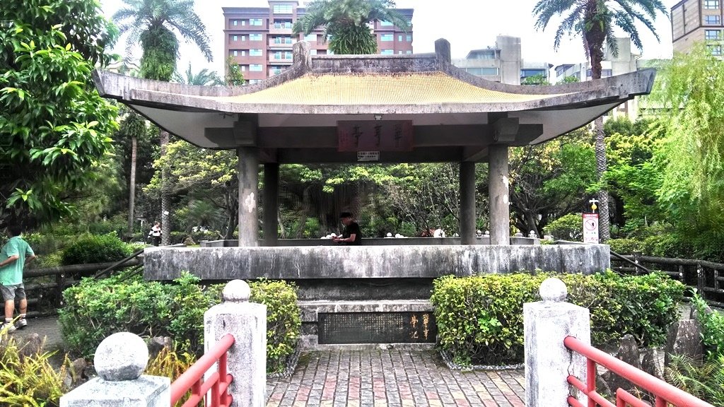 翠湖-翠亨亭1.jpg