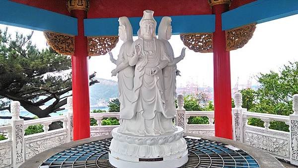 大佛禪寺9-觀音亭四觀音像.jpg