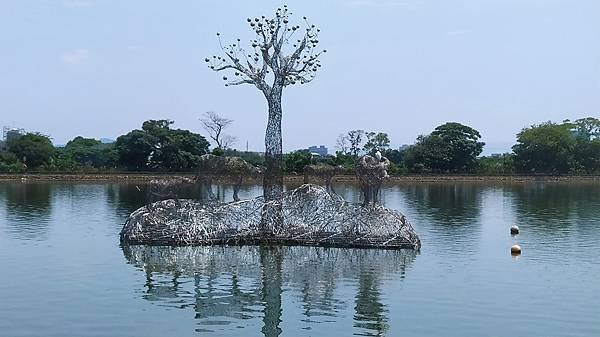 高城埤塘生態公園-6公共藝術高城島.jpg