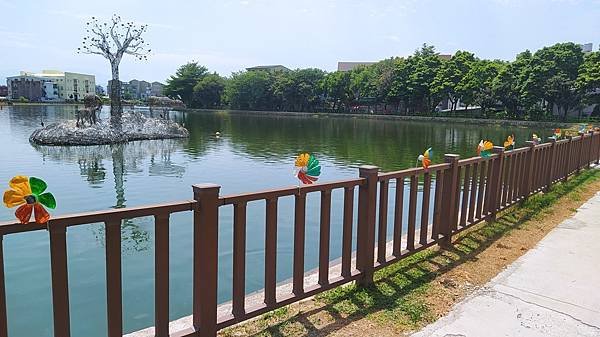 高城埤塘生態公園-3湖景.jpg