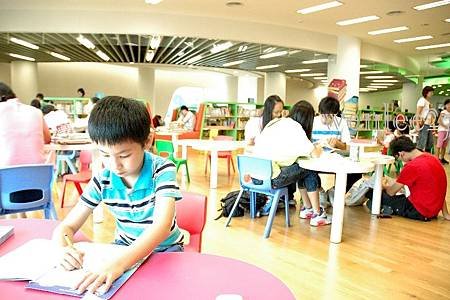 A003-飛碟圖書館.jpg