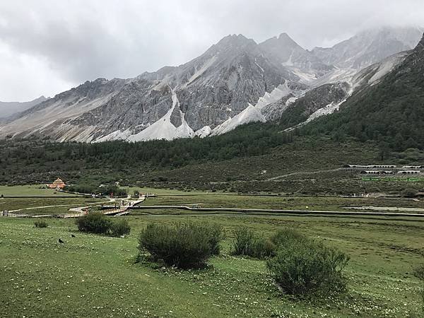 2019年四川之旅（稻城亞丁）第7天洛戎牛場、央邁勇神山、牛