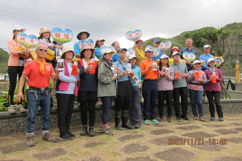 新北鼻頭濱海公園歡唱生日快樂歌-樂活登山社鼻頭角一日遊-6