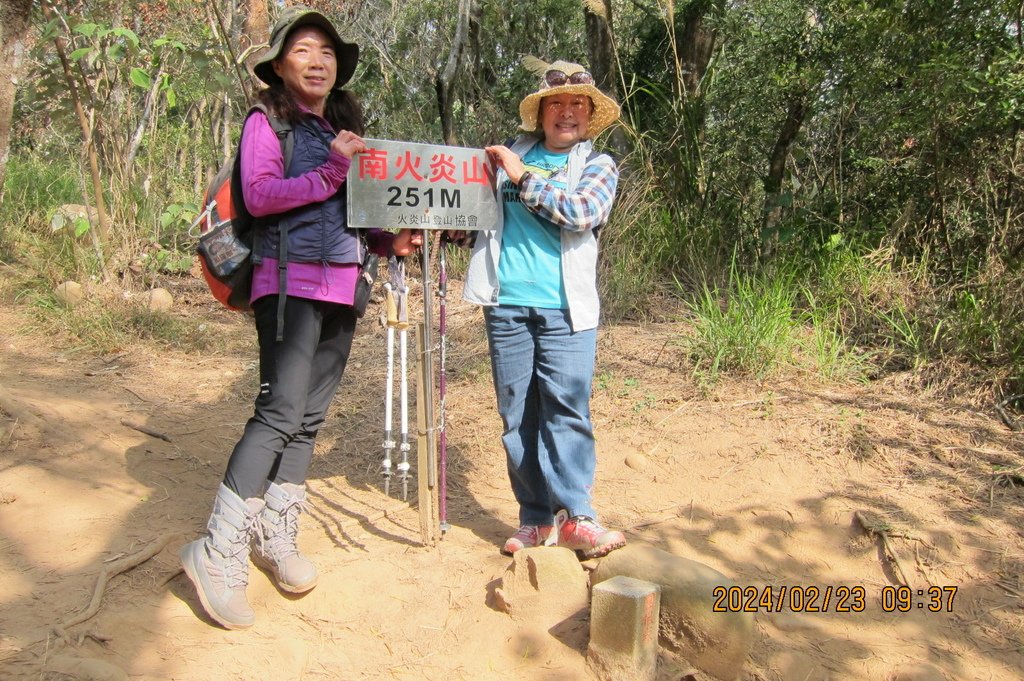 苗栗三義火炎山-樂活家族三義大甲一日遊(一)