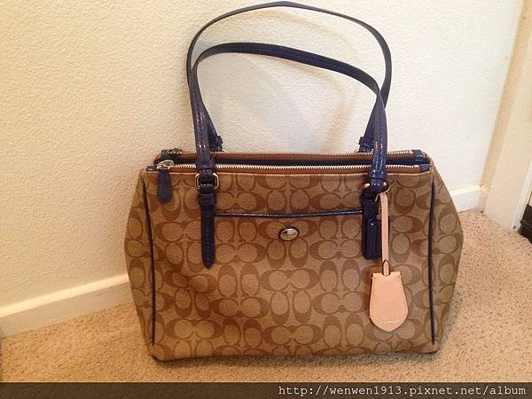 COACH 24603-999 藍色邊三層包歐36*16*23公分  4200元