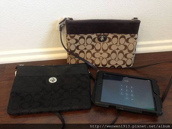 COACH 50213 織布I PAD MINI包 約 26*1*18.5公分 2500元