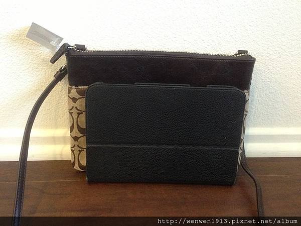 COACH 50213 織布I PAD MINI包 約 26*1*18.5公分 2500元