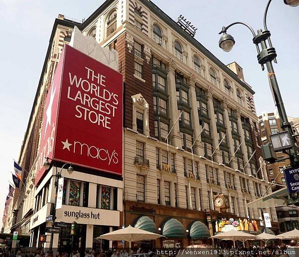 Macys_dep_store (1)