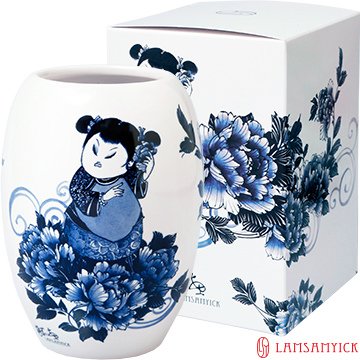 LSY 林三益
                            【娉婷】青花胖娃娃筆插瓷瓶(青衣娃娃)