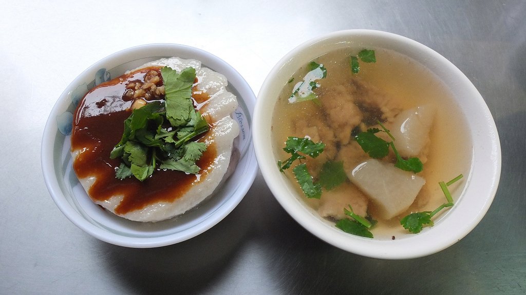 20130126祖傳老店油粿肉羹湯 (12)
