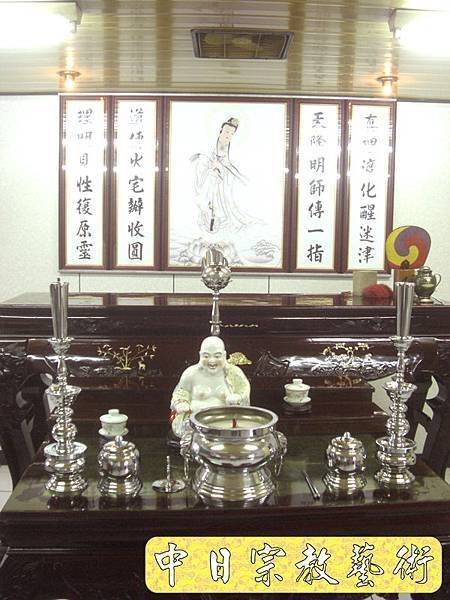 一貫道佛堂 紅木神桌 立觀音像 佛桌神龕佛龕神像佛像佛俱N5402E.jpg