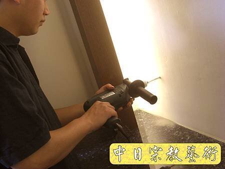 烏心石無腳神桌 佛祖心經經文木雕聯 (玄關改佛堂神明廳範例參考)N6916.JPG