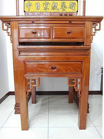 N19005.神桌佛堂設計精選 柚木4尺佛桌 心經百壽陽刻木雕神聯.JPG