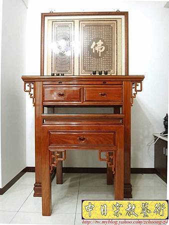 N19013.神桌佛堂設計精選 柚木4尺佛桌 心經百壽陽刻木雕神聯.JPG