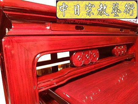 M8506.神桌樣式精選~漢式銅錢佛桌.JPG