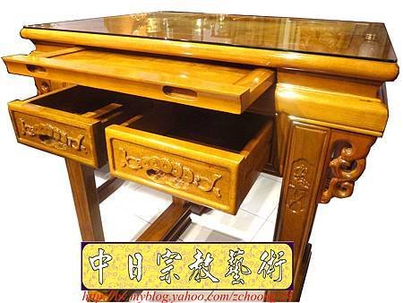 M9604.精雕神桌樣式~柚木元寶佛桌製作 2尺9單上桌.JPG
