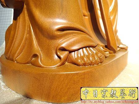 L2911.北極玄天上帝(武當山版本)梢楠木神像雕刻.JPG