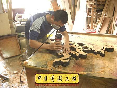 I3207.鋼琴造型雕刻製作 實木材質雷射雕刻切割.JPG