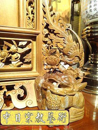 E6809.客家大牌雕刻 雙獅祖先牌位雕刻 肖楠木公媽牌製作.JPG