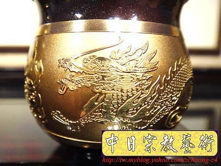 F4410.高級神桌銅器~雙色雙龍杯 黑檀鋸花片供水桌.JPG