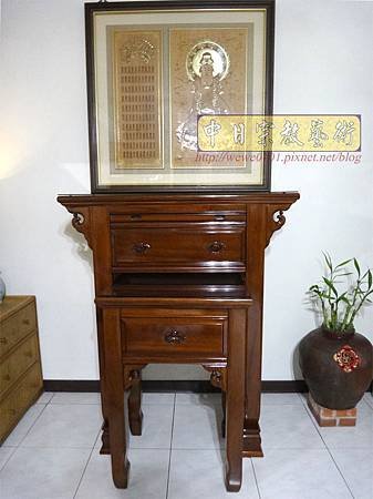 N22205.小神桌2尺9佛桌 高度4尺2 實木觀音木雕神聯佛聯.JPG