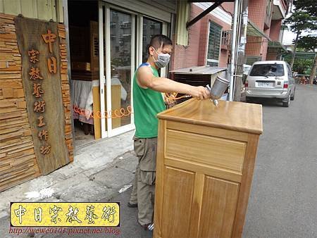 M13907.現代感的神桌櫥佛桌櫥 神龕佛龕設計 窗花版.JPG
