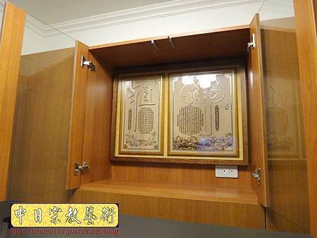 N24601.小公寓的掛壁式佛櫥運用.JPG