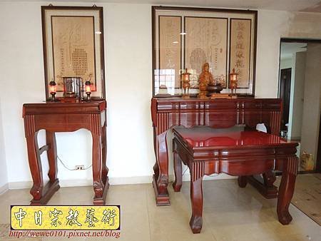 N25708.神桌與公媽桌分開的神明廳 五尺一佛桌搭二尺七祖先桌.JPG