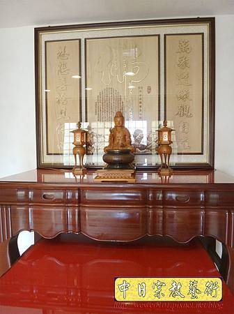 N25710.神桌與公媽桌分開的神明廳 五尺一佛桌搭二尺七祖先桌.JPG