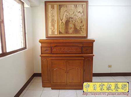 N26402.四尺二櫃型神桌佛桌 關聖帝君龍圖神桌背景.JPG