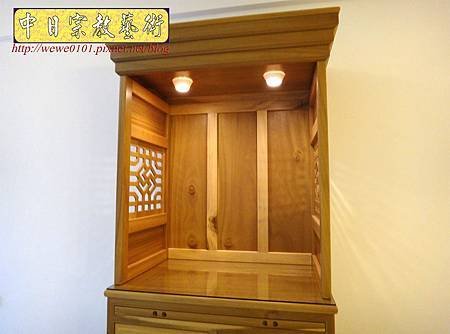 M15306.現代神櫥設計 佛櫥製作 實木2尺9公媽櫥.JPG