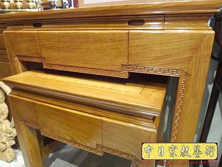 M16113.現代神桌樣式 彎腳佛桌製作 2尺9花梨木神桌.JPG