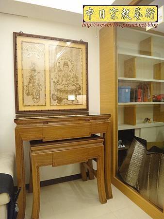 N29604.現代居家佛堂設計 現代感佛桌 3尺6彎腳神桌 實木觀音木雕佛聯.JPG