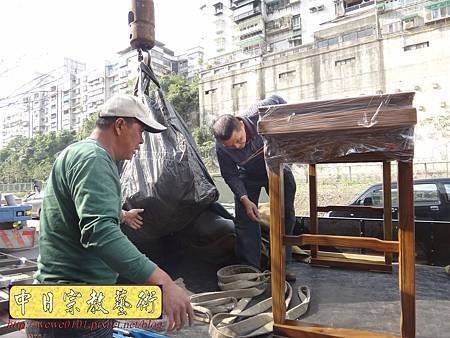 M17506.空中吊神桌.JPG