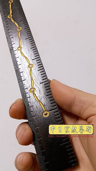 I15306.黑檀天篷尺法器雕刻.jpg