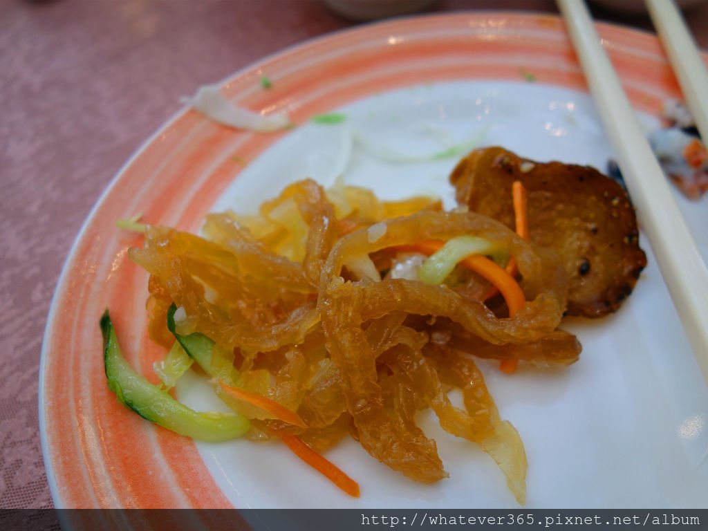 食 | 高雄 寒軒國際大飯店 6樓庭園廳 玻璃天幕婚禮場地 &amp; 喜宴 簡單分享 