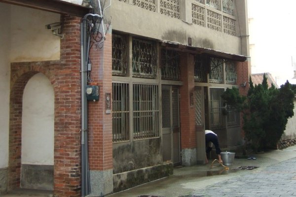 房裡老街。舊屋