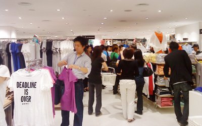 2009-04-11-Uniqlo03.jpg