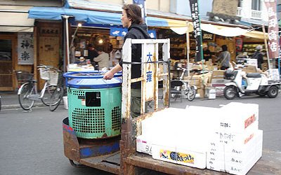 Tokyo07 Tsukiji Motor Cart