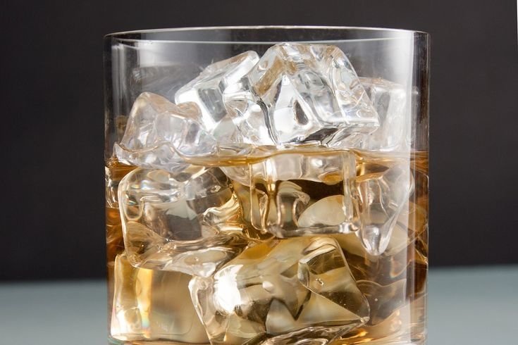 Bourbon-Water-56a1711d3df78cf7726aad3a.jpg